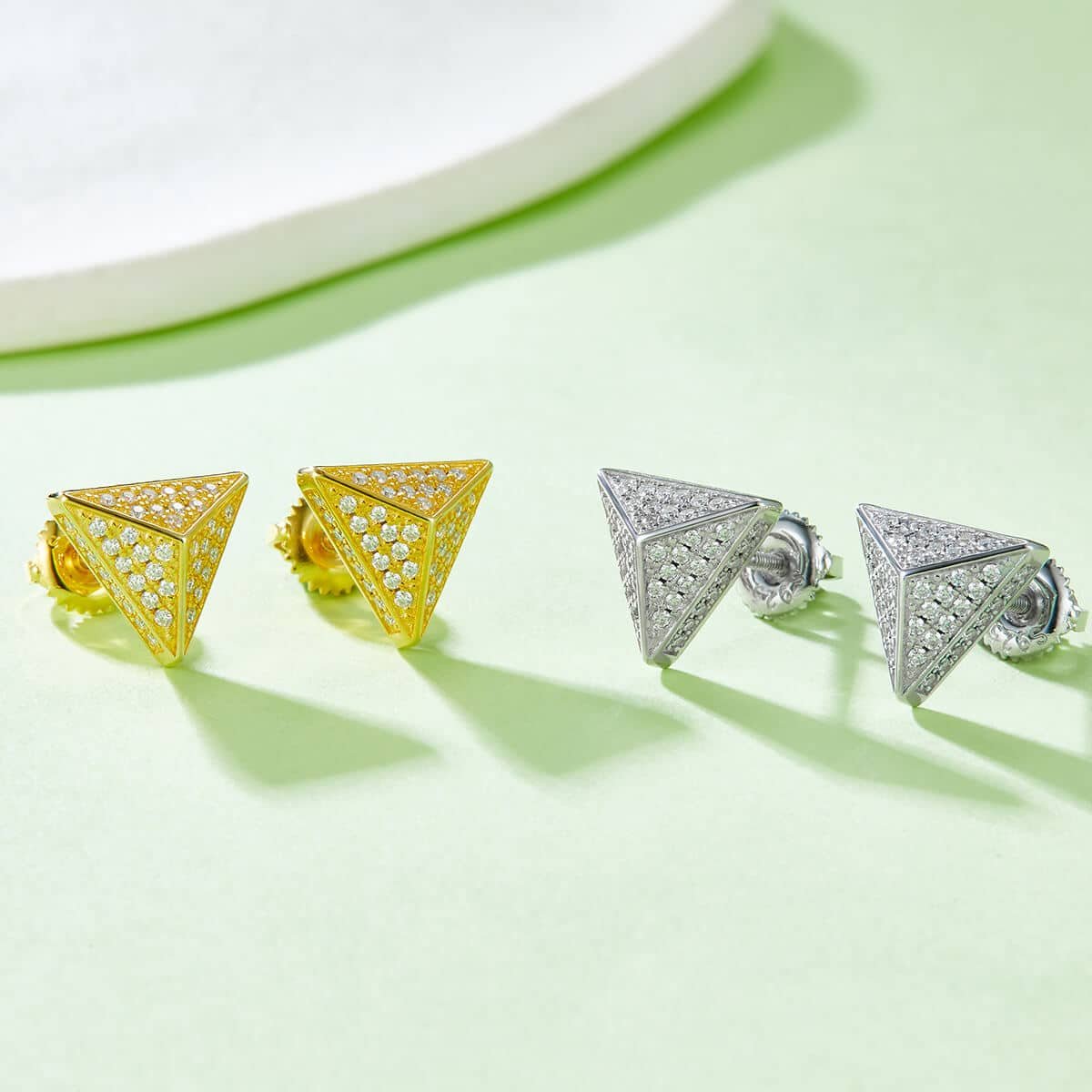 三角形S925银D级莫桑钻厘石螺纹耳钉 J024A 05