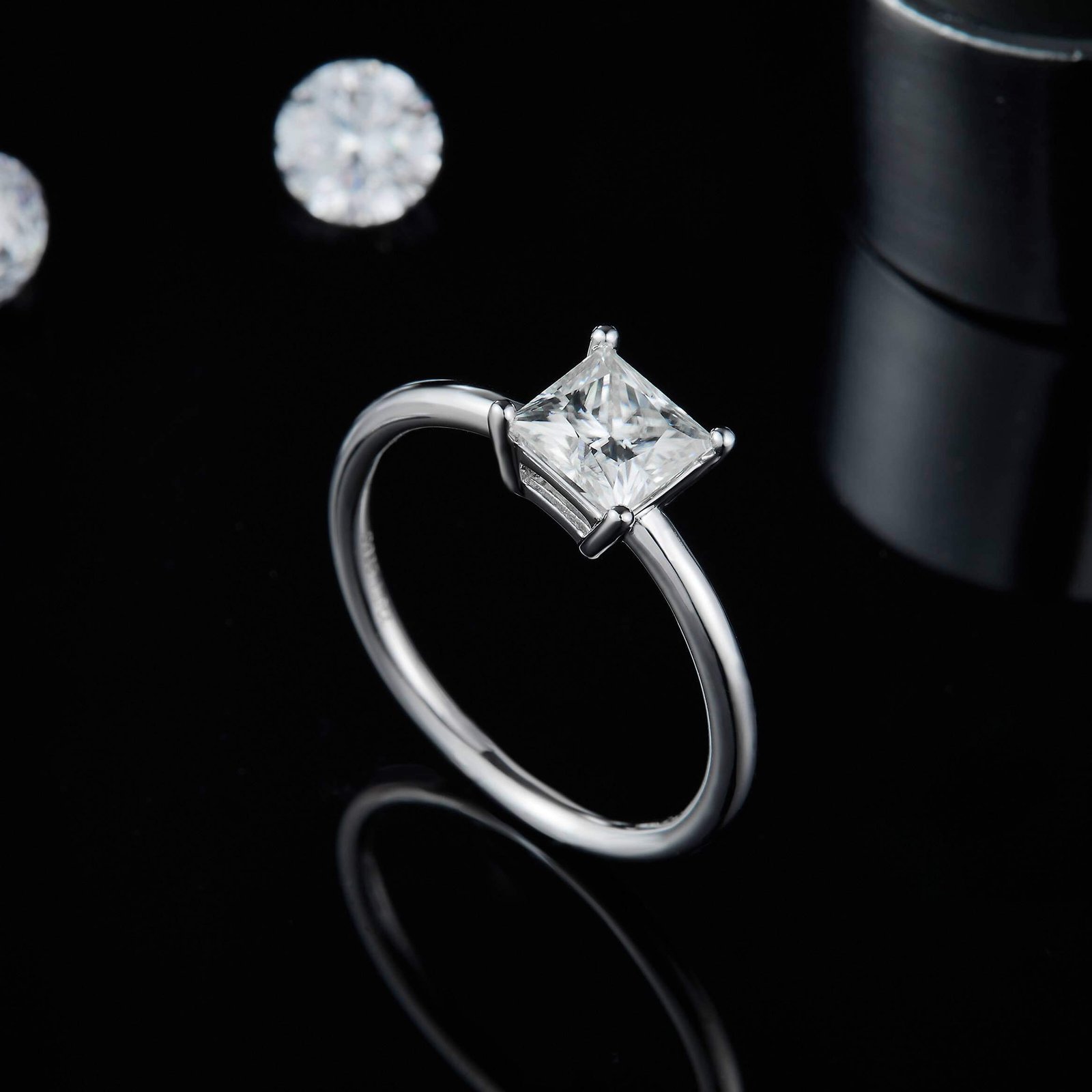 经典正方形S925银镀白金1.0克拉2.0克拉D级莫桑钻女戒 M90L 05