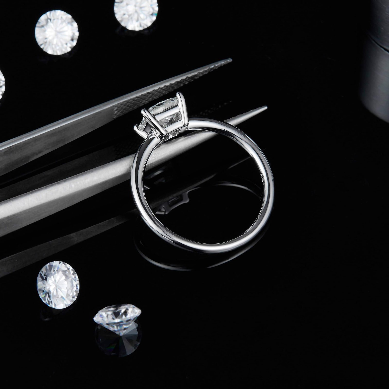 经典正方形S925银镀白金1.0克拉2.0克拉D级莫桑钻女戒 M90L 06